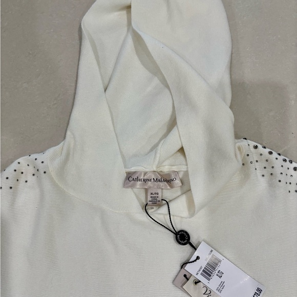 Catherine Malandrino Cream Hooded Top with Studded Shoulders - Picture 2 of 3